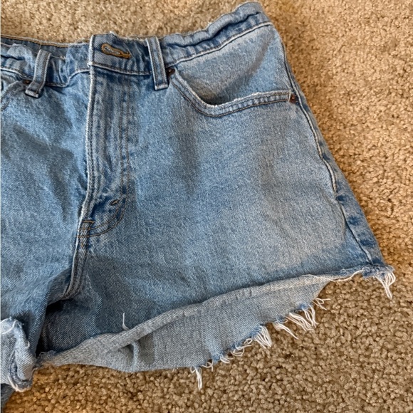 Abercrombie & Fitch Blue Jean Shorts High-Waisted Cuffed - Picture 3 of 6